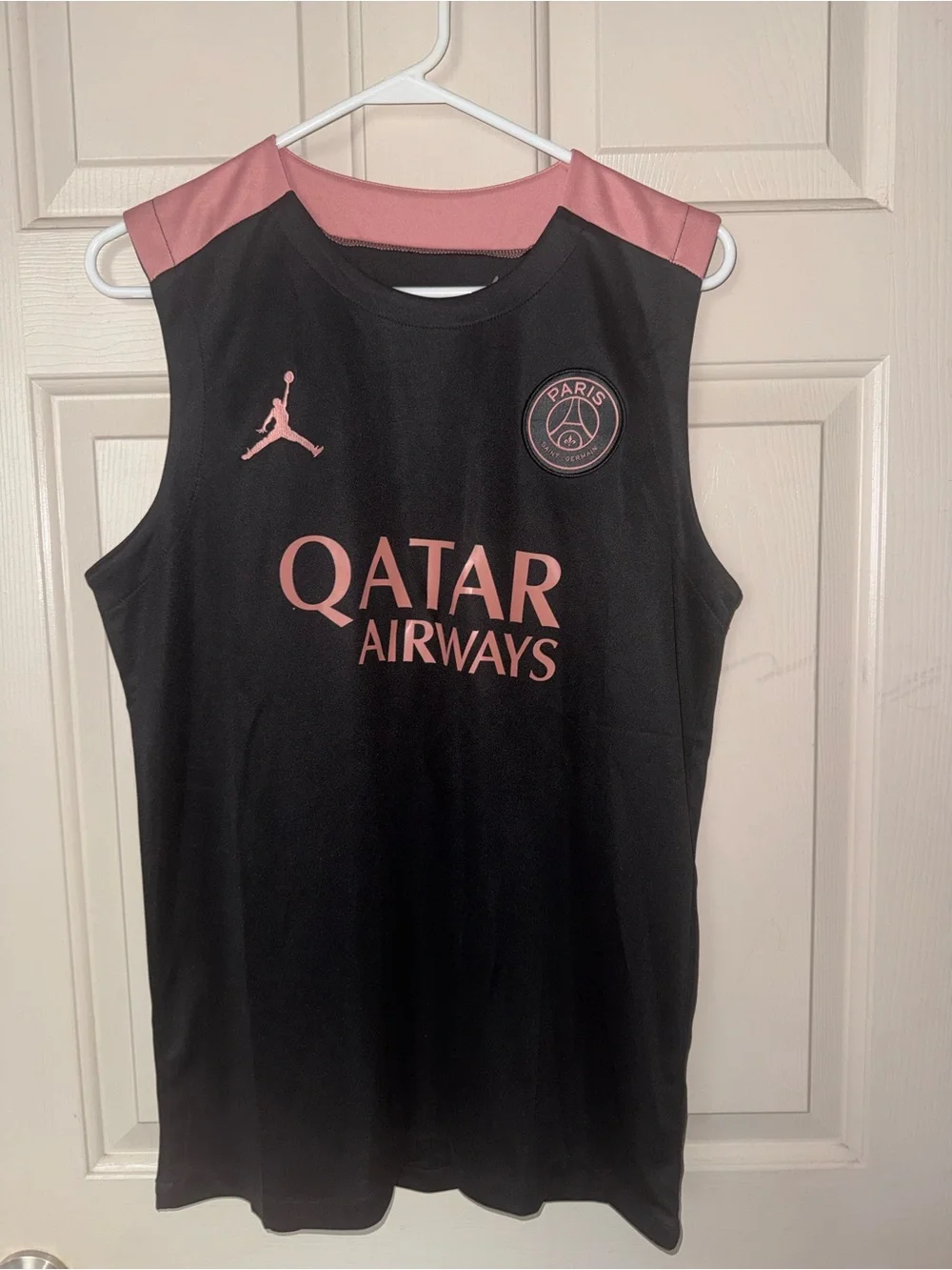 Men’s Medium Sleeveless Soccer Jersey PSG - Black/Pink NWT Jordan